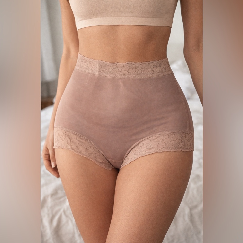 NWT Elegant Lace High-Waisted Shape wear  RW1